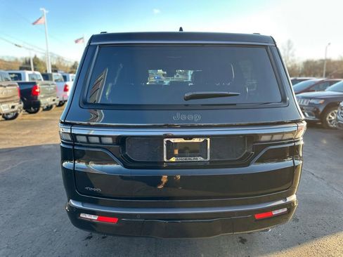 New 2026 Jeep Grand Wagoneer Limited AWD/4WD image 4