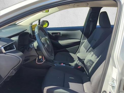 Certified 2025 Toyota Corolla LE image 10