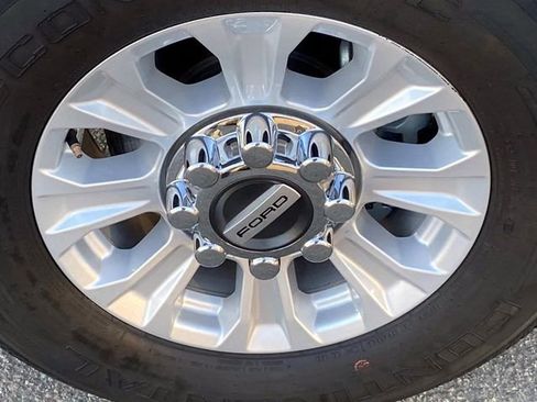 Used 2022 Ford F250 XL w/ STX Appearance Package image 30