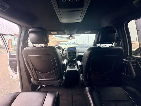 Used 2018 Dodge Grand Caravan GT FWD image 21