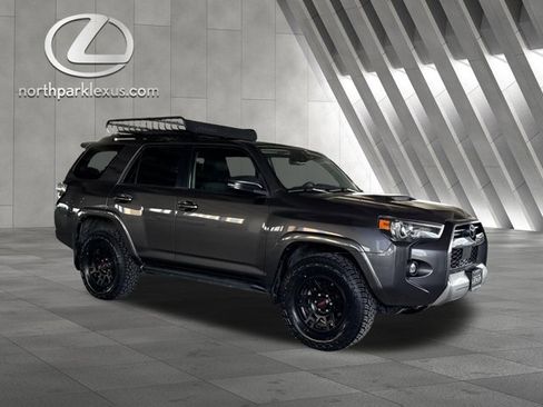Used 2023 Toyota 4Runner TRD Off-Road Premium w/ Moonroof Package image 4