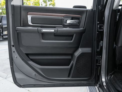 Used 2016 RAM 1500 Laramie w/ Convenience Group AWD/4WD image 32