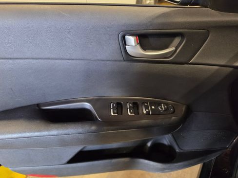 Used 2018 Kia Optima LX FWD image 5