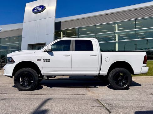 Used 2018 RAM 1500 Sport w/ Convenience Group AWD/4WD image 3