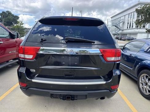 Used 2012 Jeep Grand Cherokee Overland w/ Trailer Tow Group RWD image 6