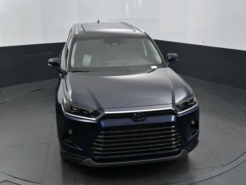 Used 2025 Toyota Grand Highlander AWD Hybrid image 34