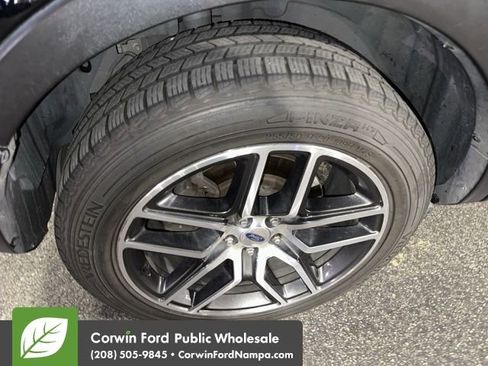 Used 2016 Ford Explorer Sport w/ Equipment Group 401A image 17