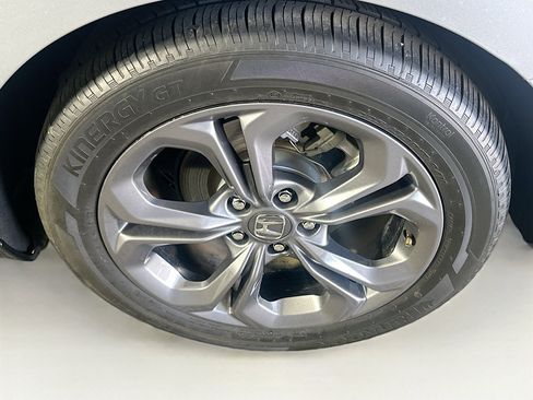 Used 2024 Honda Accord EX-L image 11