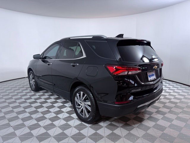 Used 2023 Chevrolet Equinox Premier AWD/4WD image 5