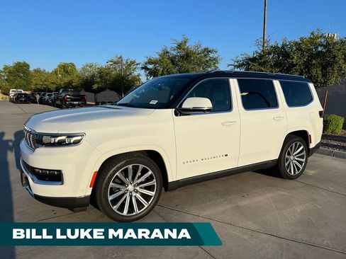 Used 2022 Jeep Grand Wagoneer Series II w/ Convenience Group III AWD/4WD image 1