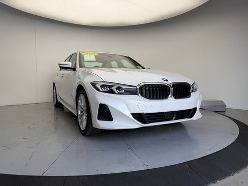 Used 2023 BMW 330i Sedan w/ Premium Package RWD image 3