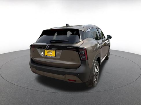 Used 2026 Nissan Kicks SV FWD image 11