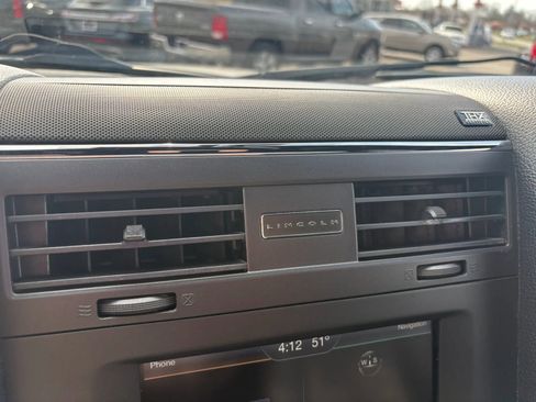 Used 2015 Lincoln Navigator 4WD image 27