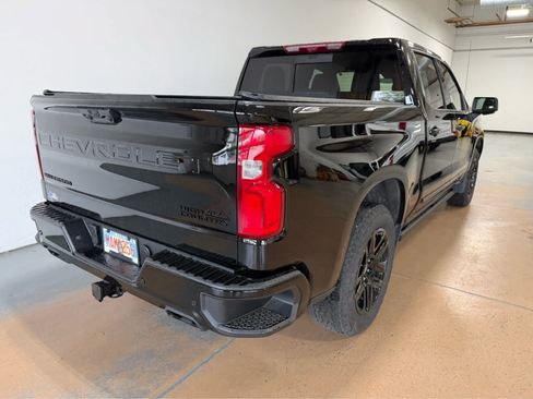 Used 2025 Chevrolet Silverado 1500 High Country w/ Midnight Edition AWD/4WD image 7