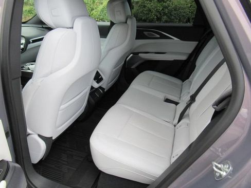 Certified 2024 Cadillac Lyriq Luxury RWD image 33