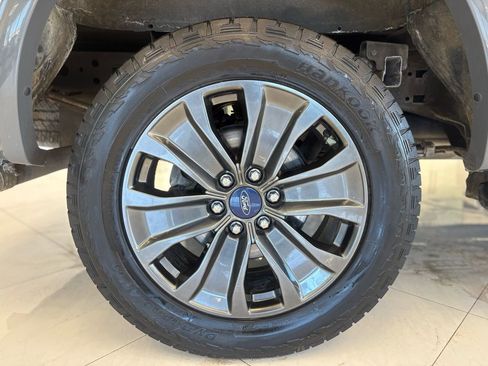 Used 2018 Ford F150 Lariat w/ Equipment Group 502A Luxury image 50