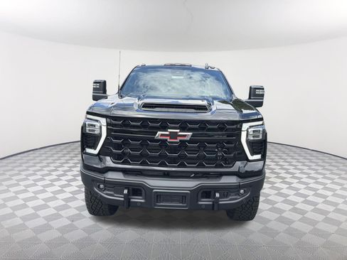 New 2026 Chevrolet Silverado 2500 ZR2 w/ ZR2 Bison Edition AWD/4WD image 2