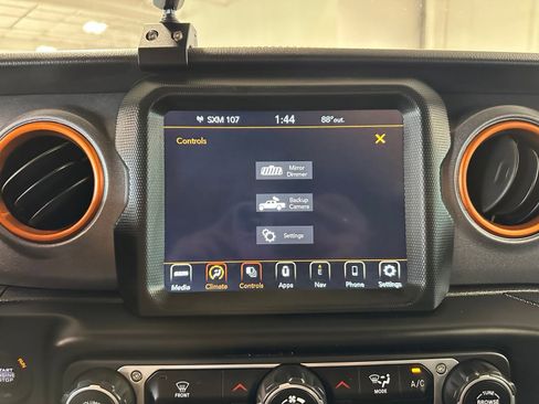 Used 2023 Jeep Gladiator Mojave w/ LED Lighting Group AWD/4WD image 25