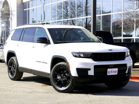 New 2025 Jeep Grand Cherokee L Altitude image 1