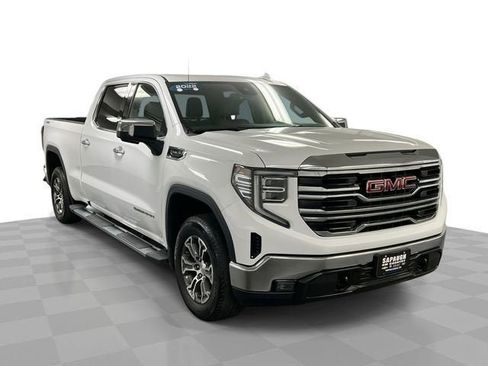 Certified 2022 GMC Sierra 1500 SLT w/ SLT Convenience Package image 1