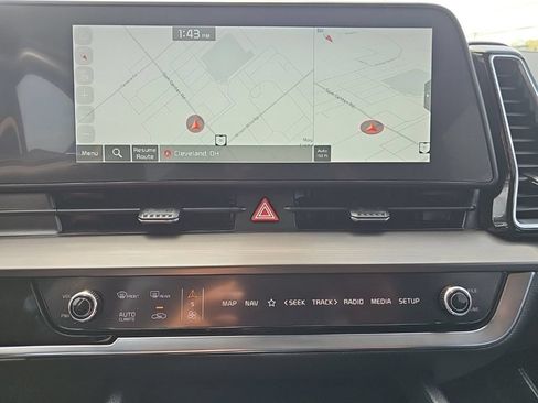 Used 2025 Kia Sportage EX w/ EX Premium Package AWD/4WD image 32
