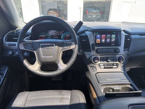 Used 2018 GMC Yukon XL Denali w/ Denali Ultimate Package AWD/4WD image 26