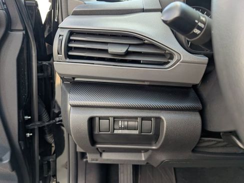 Certified 2024 Subaru Crosstrek 2.0i Premium image 11