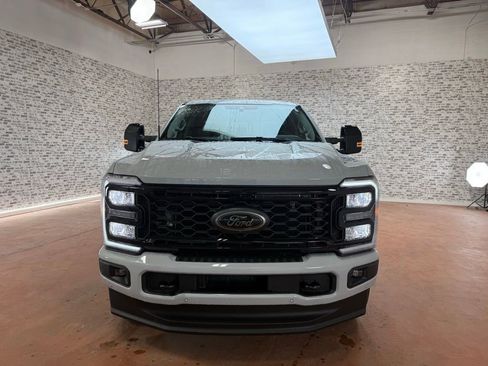 New 2026 Ford F350 Lariat w/ Black Appearance Package AWD/4WD image 2