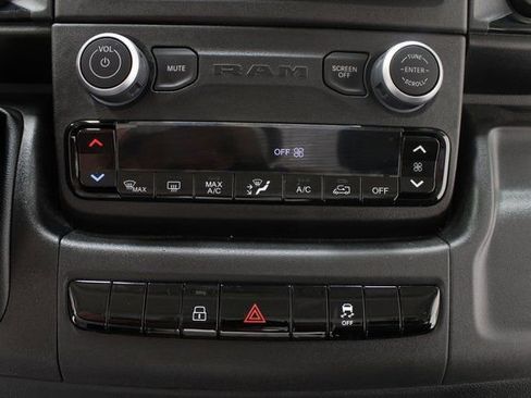 Used 2025 RAM ProMaster 2500 w/ Convenience Group image 6