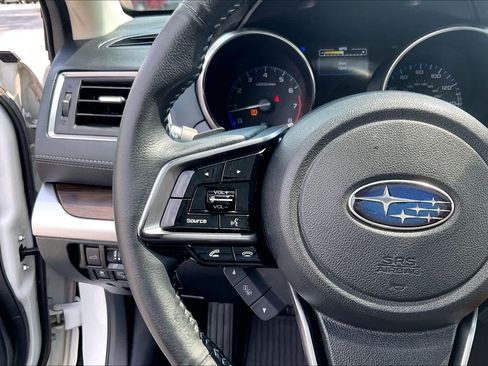 Used 2019 Subaru Outback 3.6R Touring AWD/4WD image 25