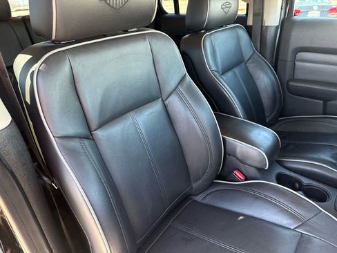 Used 2010 HUMMER H3 Alpha image 15