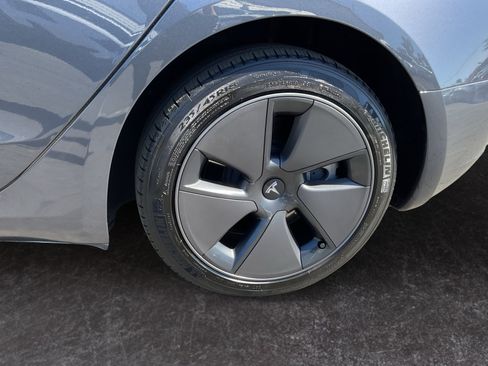 Used 2023 Tesla Model 3 Standard Range RWD image 9