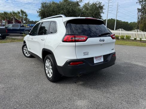 Used 2015 Jeep Cherokee Latitude w/ Cold Weather Group image 31