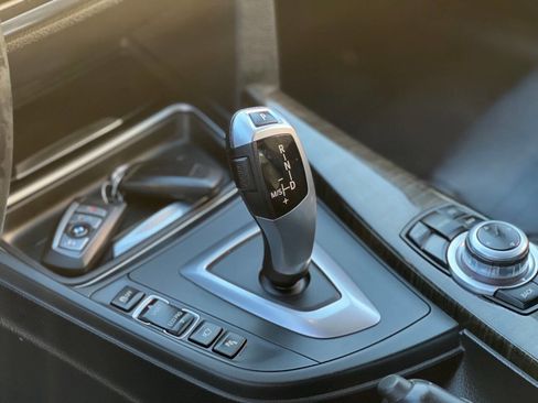 Used 2013 BMW 335i Sedan w/ Technology Pkg image 19