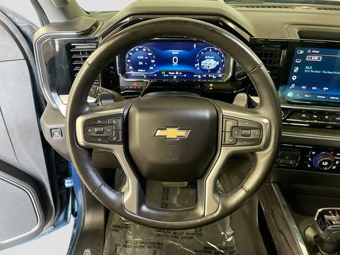 Used 2024 Chevrolet Silverado 1500 LTZ AWD/4WD image 11