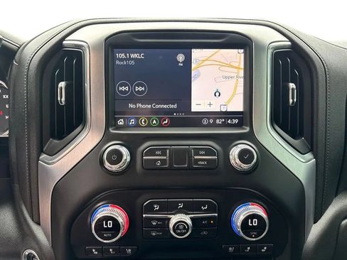 Used 2021 GMC Sierra 1500 SLT w/ SLT Premium Plus Package AWD/4WD image 18