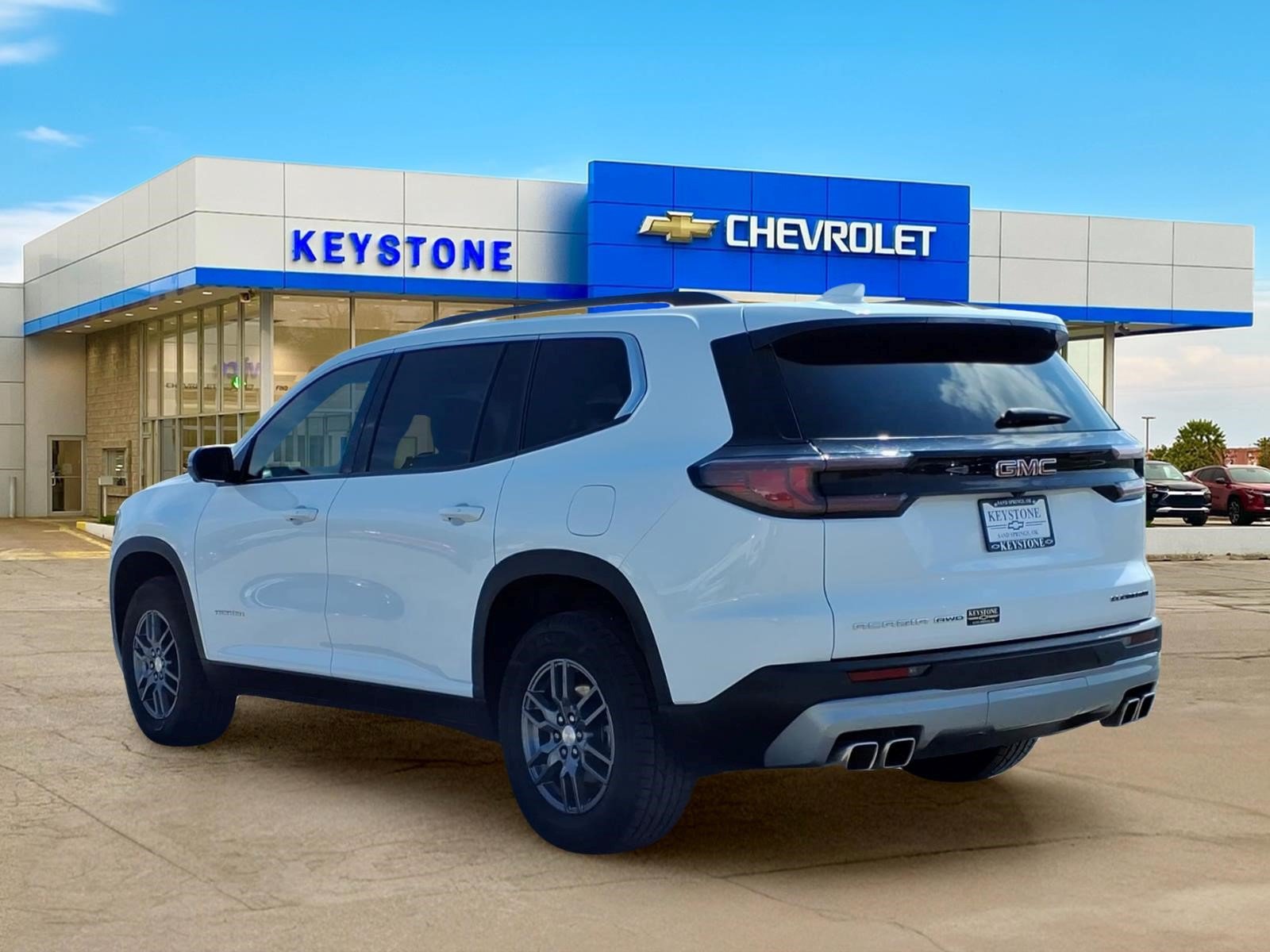 Used 2025 GMC Acadia Elevation AWD/4WD image 5