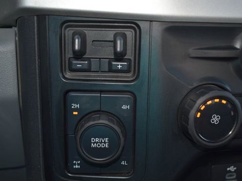 Used 2024 Ford F250 XLT AWD/4WD image 30