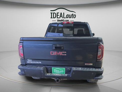 Used 2017 GMC Sierra 1500 SLT image 16