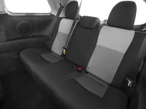 Used 2018 Toyota Yaris L FWD image 14