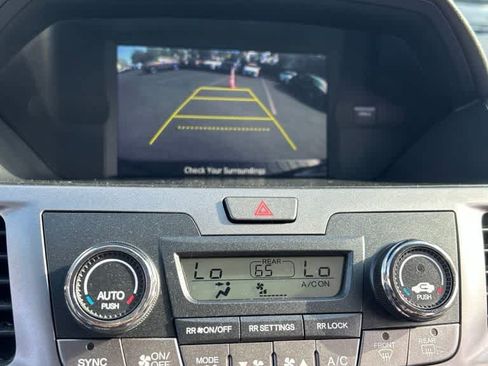 Used 2016 Honda Odyssey SE image 9