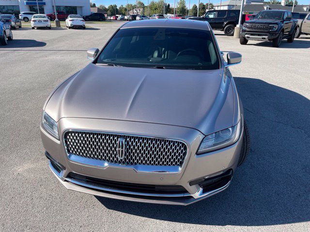 Used 2019 Lincoln Continental Premiere FWD image 3