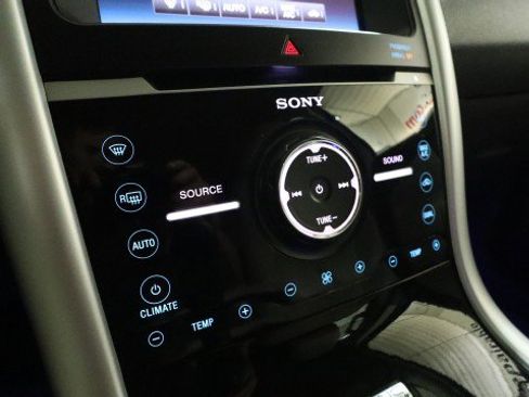 Used 2011 Ford Edge Limited w/ Vision Pkg image 16