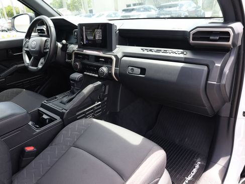 Used 2025 Toyota Tacoma SR RWD image 17