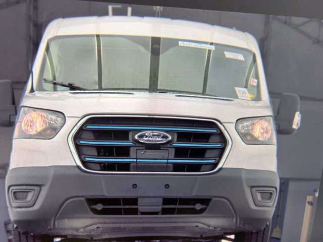 Used 2023 Ford E-Transit Medium Roof RWD image 18