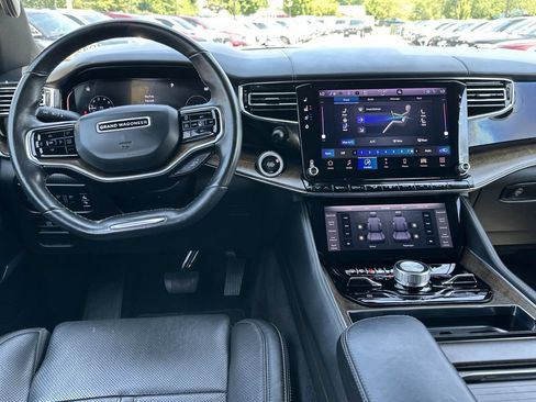 Certified 2022 Jeep Grand Wagoneer Series I w/ Flexible Seating Group AWD/4WD image 10