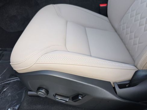 New 2026 Volvo XC90 B6 Plus w/ Protection Package Premier image 35