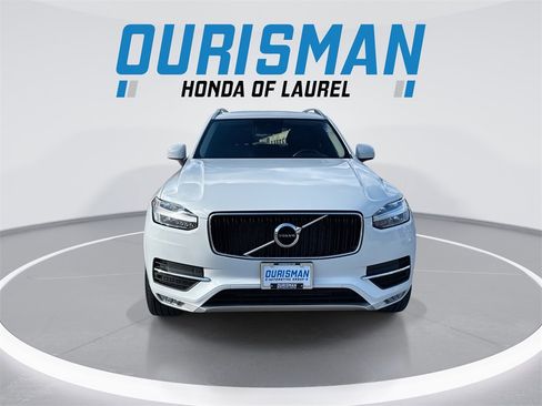 Used 2019 Volvo XC90 T5 Momentum w/ Multimedia Package image 3
