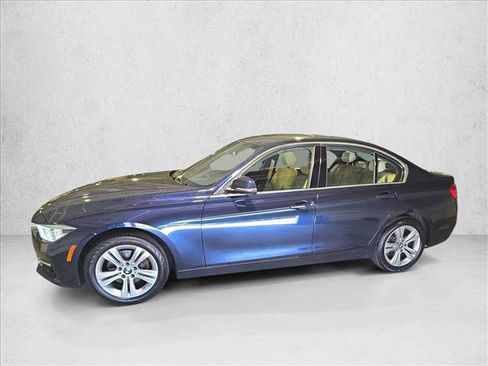 Used 2017 BMW 330i xDrive Sedan AWD/4WD image 8