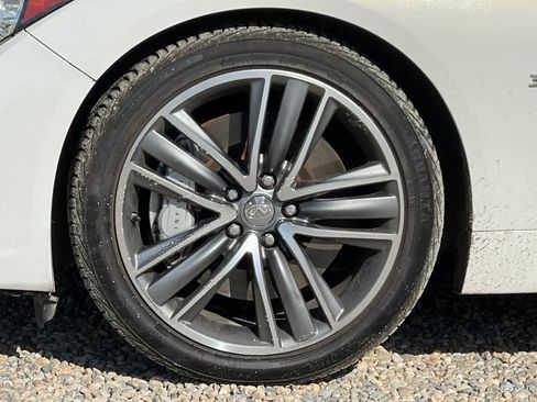 Used 2015 INFINITI Q50 Sport w/ Technology Package image 12